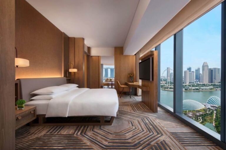 interior Designer_Singapore_Wall to wall_1