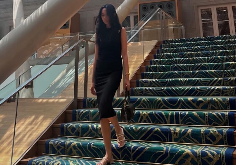 Interior designer singapore staircase